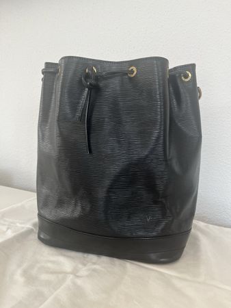 Schwarze Louis Vuitton Noe Bag, Epi Leder