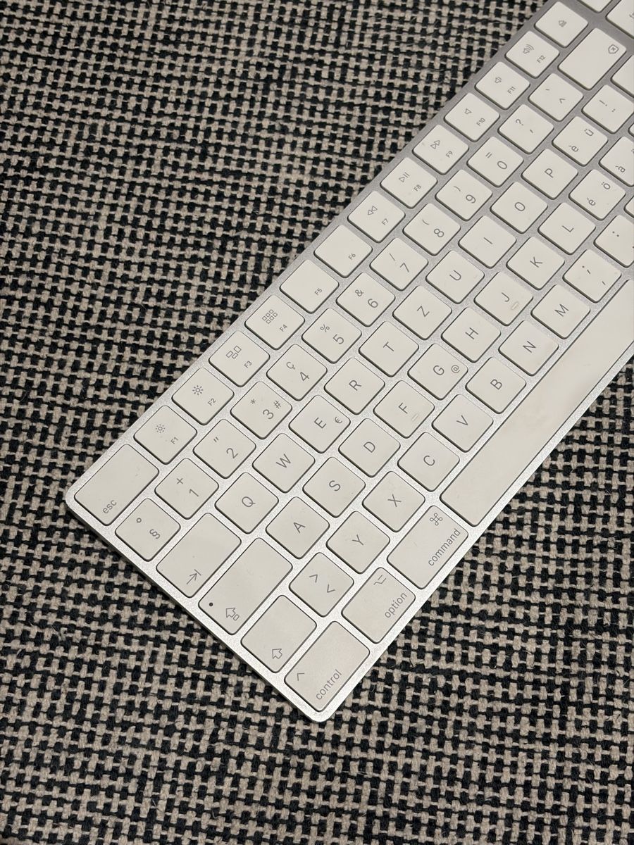 Apple Tastiere: Apple Keyboard und Magic Mouse – Usato da Magden venduto da Raybs7 4