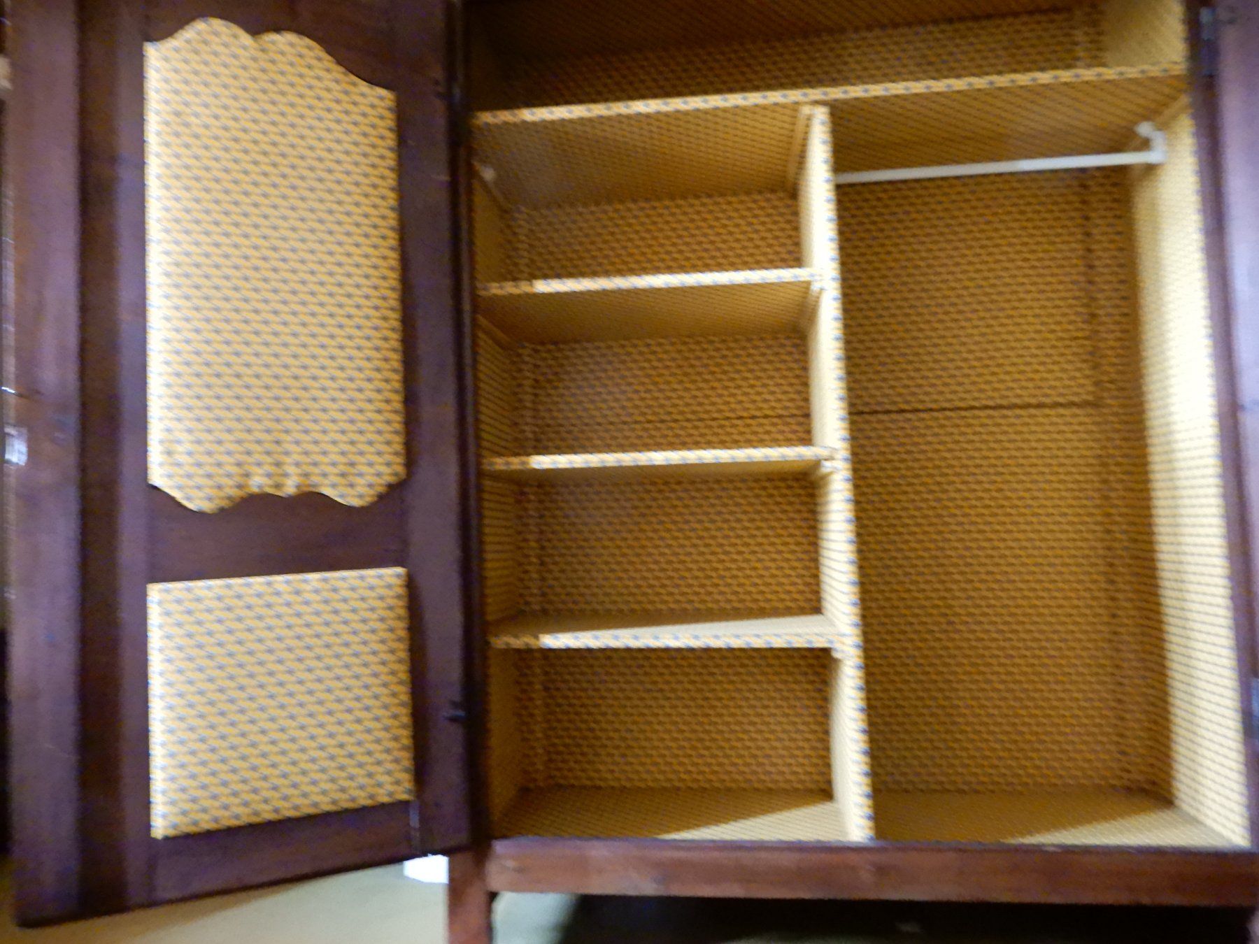 Armoires: Armoire – D'occasion à PLAN-LES-OUATES par DUMONTBE 4