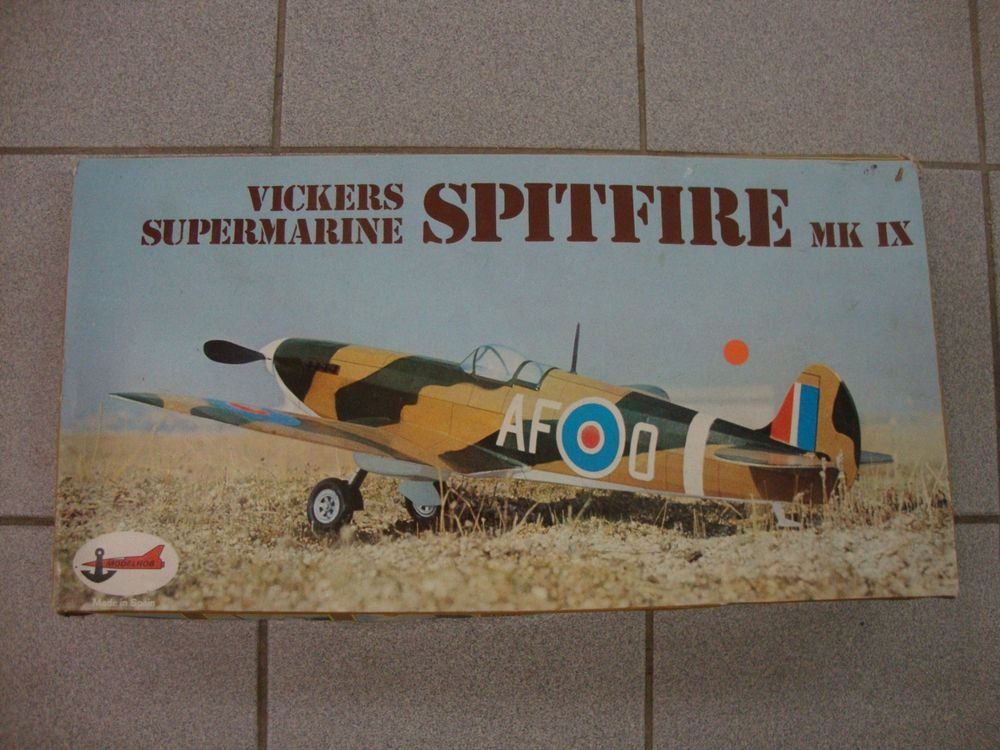 Kit de construction commencé Supermarine Spitfire | Kaufen auf Ricardo