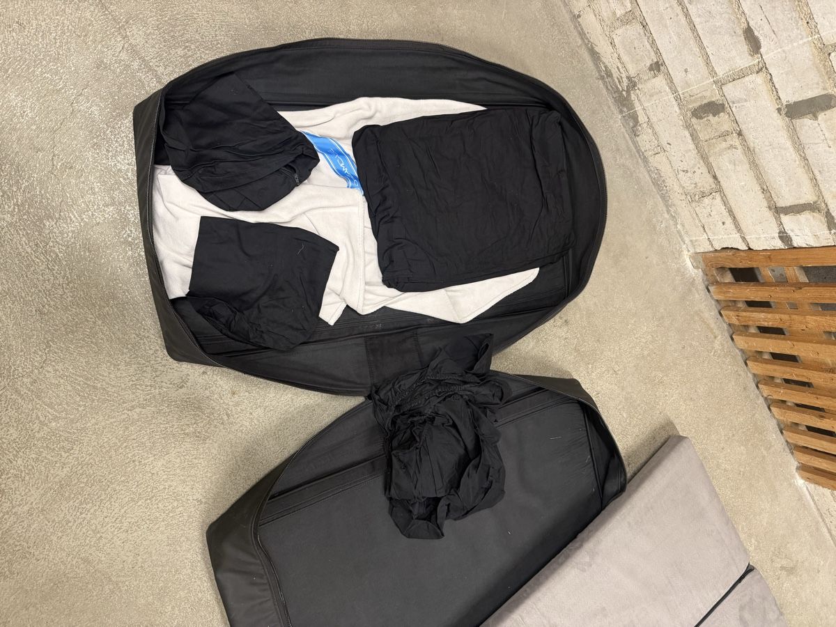 Materassi: Tesla Model 3 DreamCase All-in-One Schlafsystem – Usato da Solothurn venduto da Chrstoph1999 1