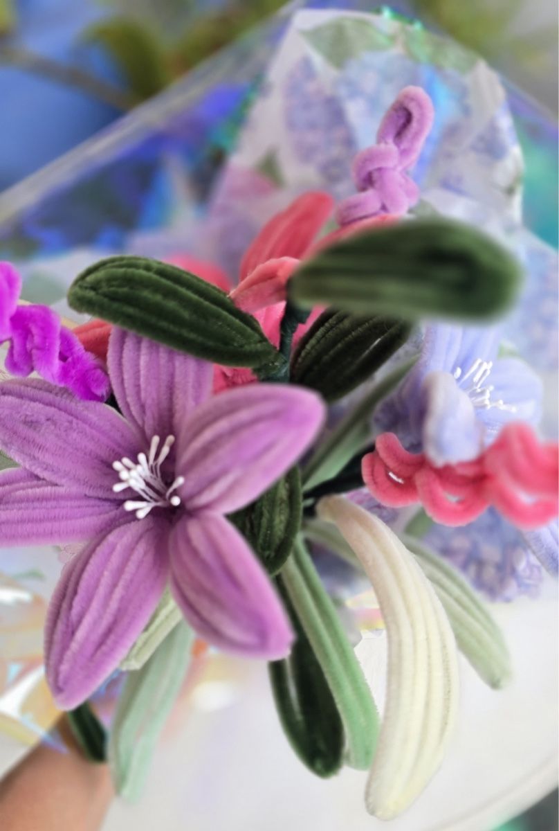 Tutte le decorazioni: Handgefertigter Blumenstrauss – Nuovo e nell'imballaggio originale da Zürich venduto da fir_h2dn 3