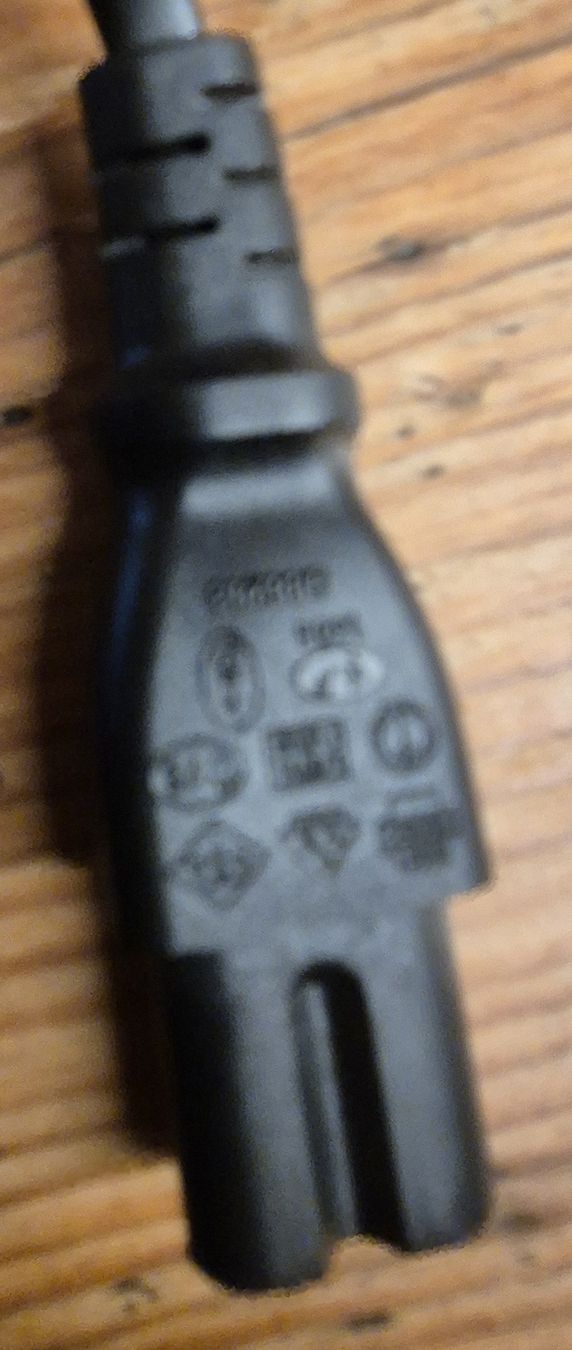 Cavi: Netzkabel Stromkabel Strom Anschlusskabel Schwarz – Usato da Halten venduto da GiMu.84 1