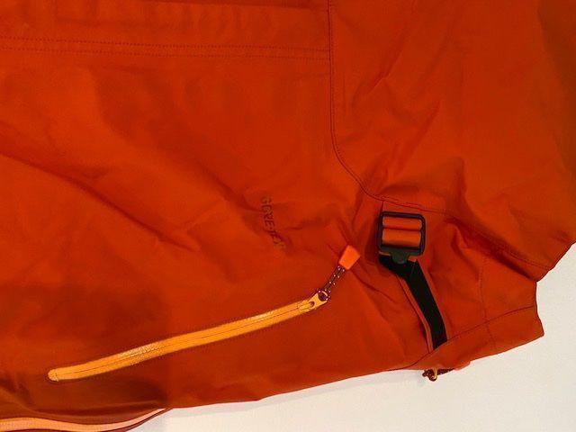 Pantaloni: Mont Bell ski pants – Usato da Dallenwil venduto da ZD2019 6