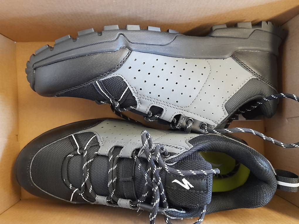 Herrenschuhe: Gr. 42 NEU Specialized Schuhe – Gebraucht aus Hallwil von Ursina83