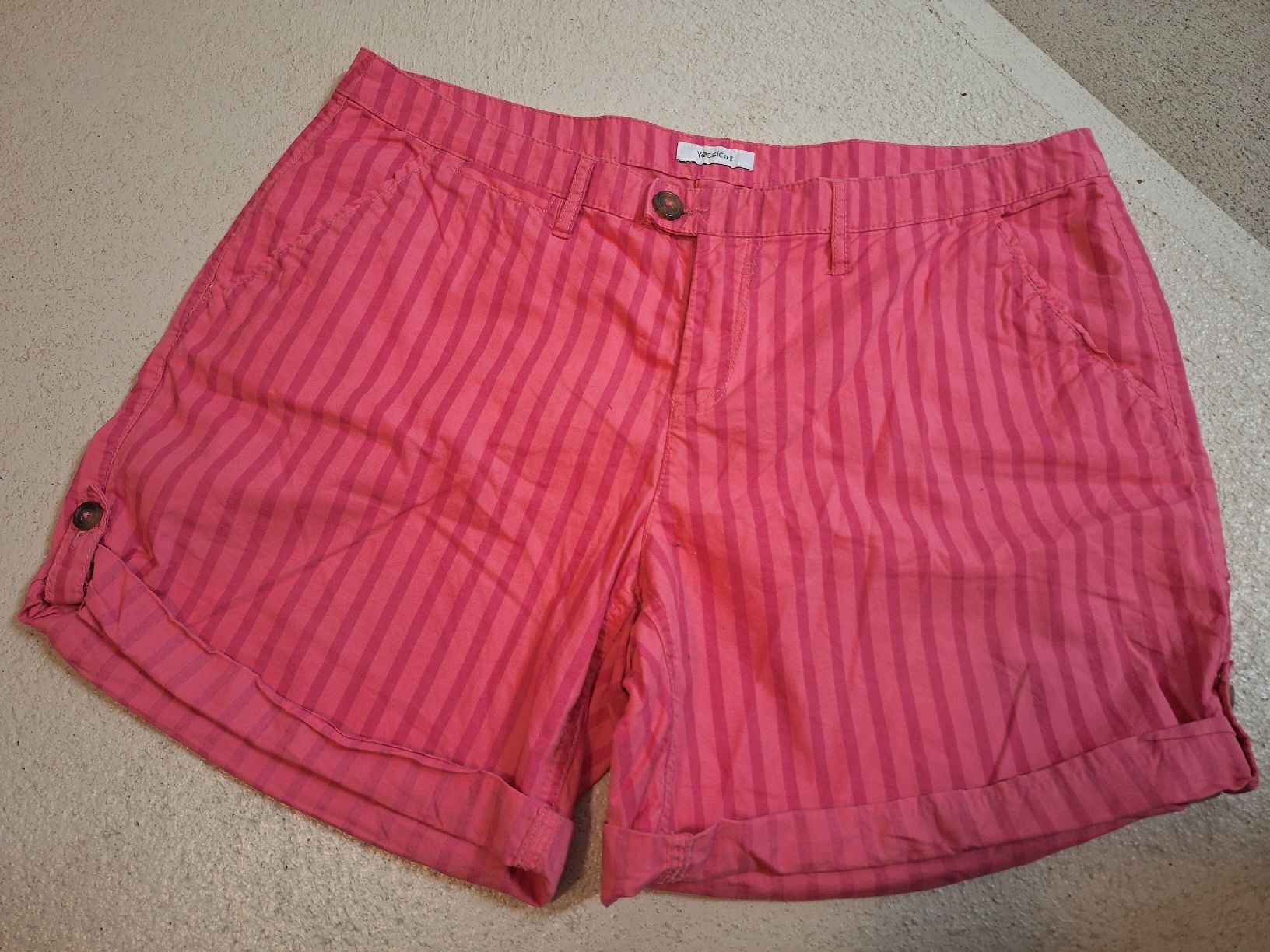 Pantaloni: Shorts, Bermudas Set Gr. 42/44 – Usato da Brittnau venduto da Norge77 2