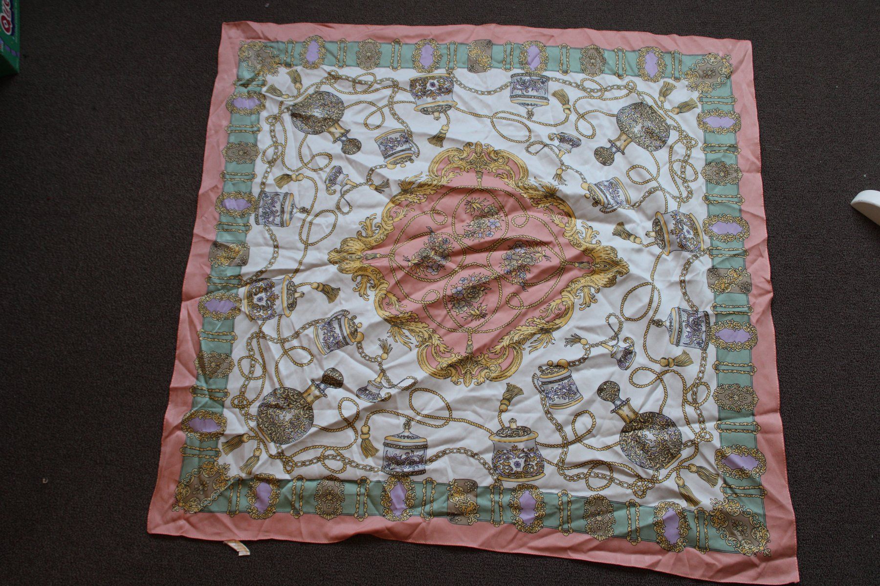 Foulard & Sciarpe: Foulard – Usato da Schaan venduto da antikes_und_kurioses 1