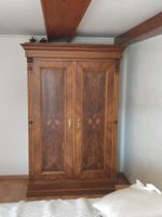 Antiker Kleiderschrank Holz zweitürig gebraucht