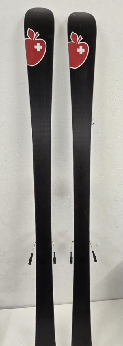 Movement Skis: All Mountain Ski – Gebraucht aus Zermatt von B.15.v02 1