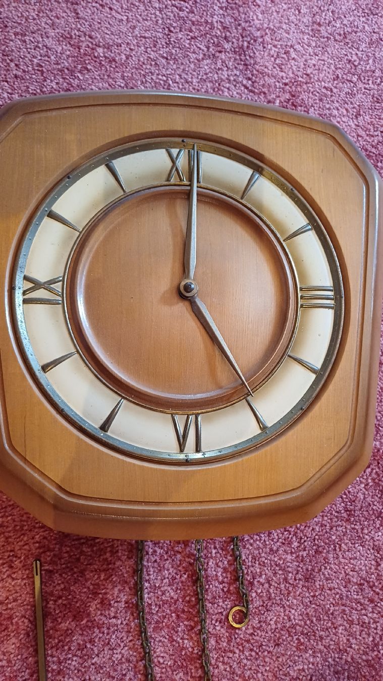 Orologi: Wohnnzimmer Uhr midcentury – Difettoso da Wegenstetten venduto da troll91 1
