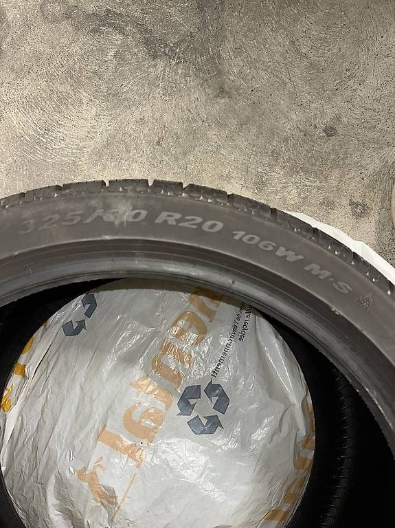 Pneumatici & Ruote complete: Pirelli SottoZero Winterreifen  – Usato da Basel venduto da Vincenzo_Bruni 3