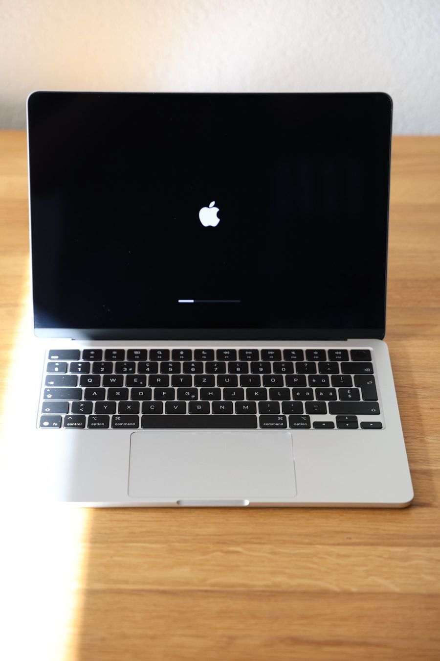 Apple Notebooks: Apple MacBook Air 13" | M4 | 512GB SSD – Gebraucht aus Belp von neno24 3