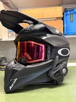 Cross-Helm Top ausgestatet.