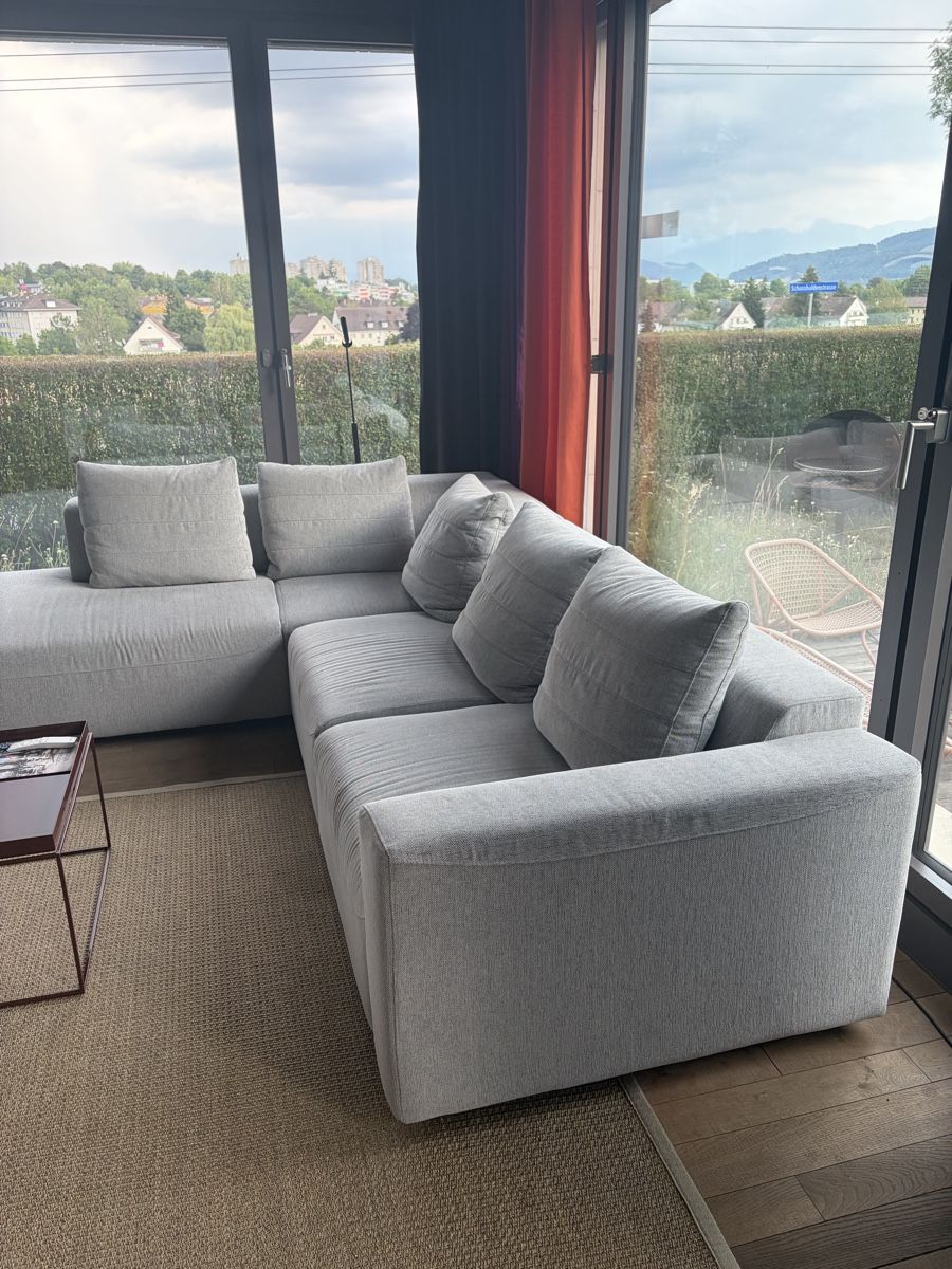 Sofas: Neuwertiges Sofa, Top Zustand – Neuf (Voir description) à Bern par RolandGempeler 1
