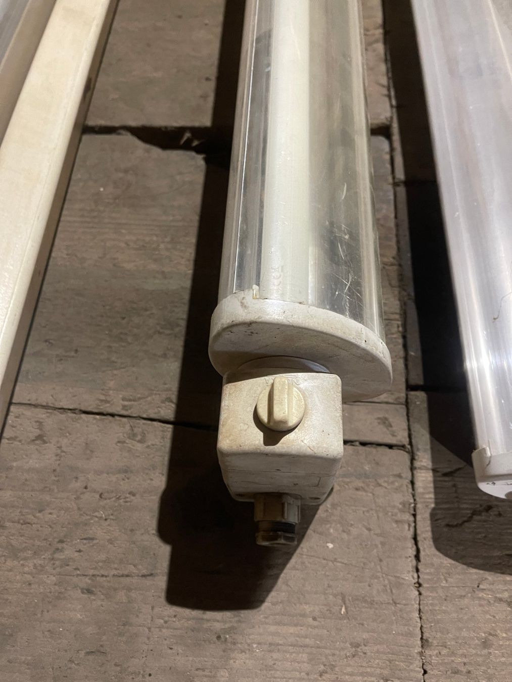 Lampadari & plafoniere: Runde drehbare Deckenleuchten Feuchtraummlampen – Usato da zürich venduto da BB-2005 2