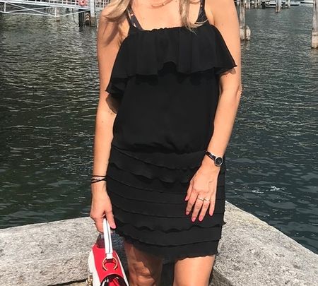 Sexy vestito da cocktail con balze- ideale per vacanze