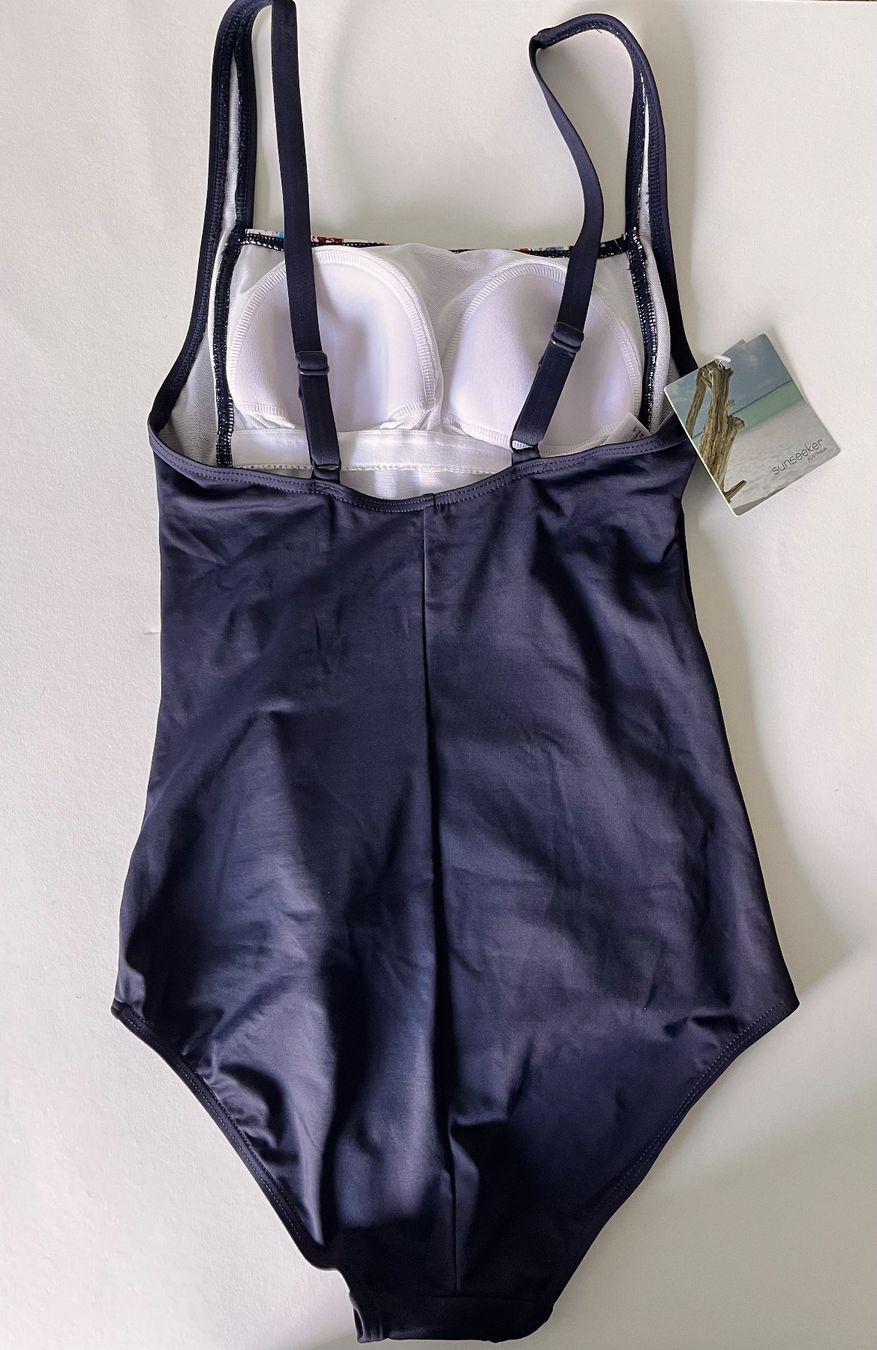 Sunseeker Badekleider & Bikinis: SUNSEEKER, Badekleid, Grösse 36B, Farbe Dunkelblau/gemustert – Neu und originalverpackt aus Rudolfstetten von gst_g7xl 3