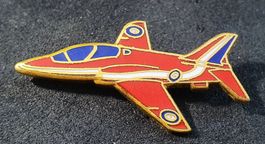 CC081 - Pin Red Arrows Hawk Jet Royal Air Force
