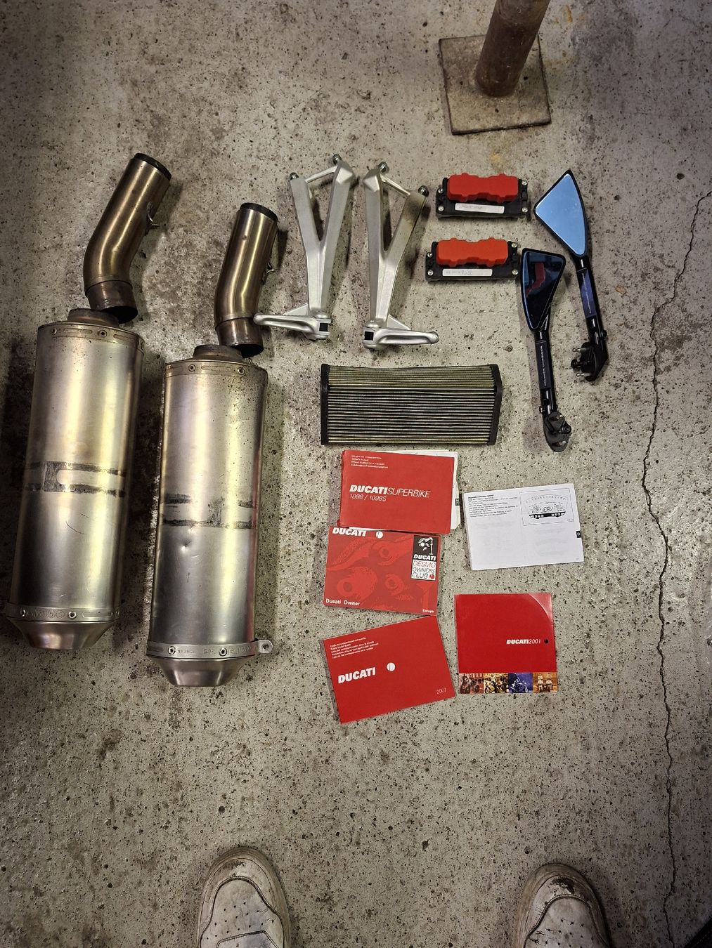 Ducati Strada: Ducati 1098S – Usato da Meggen venduto da rob_hm8h 7