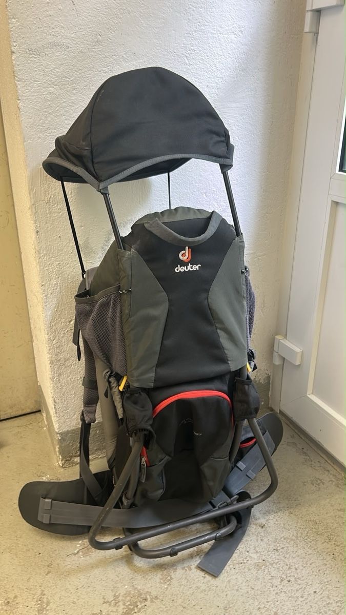 Deuter Bauch- & Rückentragen: Deuter Child Carrier Backpack with Sun Canopy – Gebraucht aus Zürich von igo_rwj6