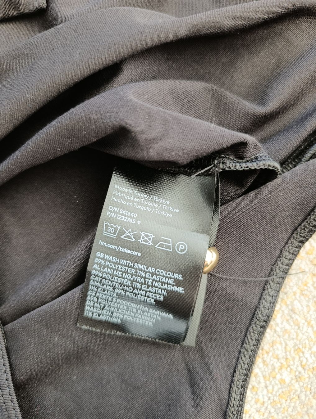 H&M Top: BODY NOIR H&M XS – Nuovo (secondo la descrizione) da Sierre venduto da shirley04 2