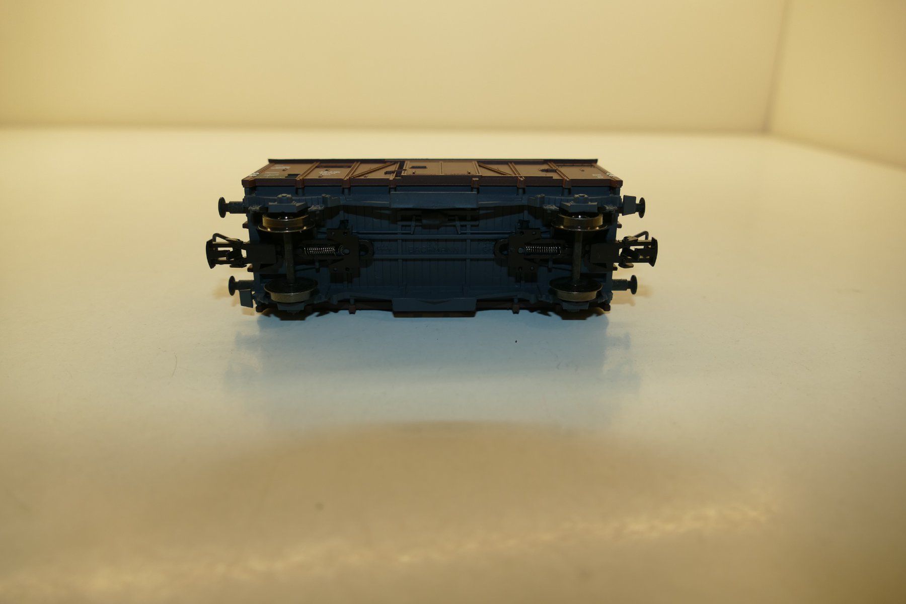 Liliput Modelleisenbahnen: Liliput H0: Gedeckter RIV Güterwagen – Neu (gemäss Beschreibung) aus Niederhasli von rail-duerst 6