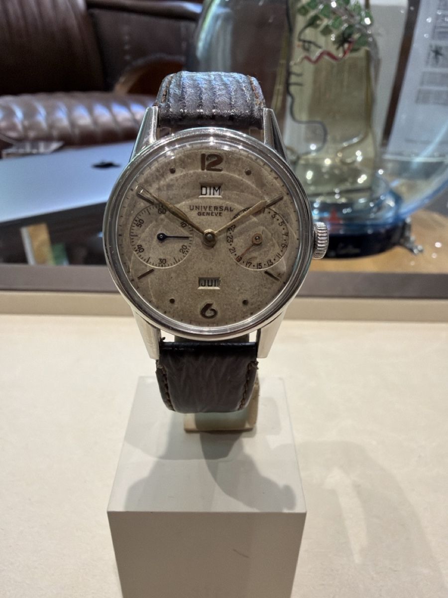 Universal Genève Orologi: Universal Genève 21301 calendrier complet  – Usato da Genève venduto da Heritage_geneve