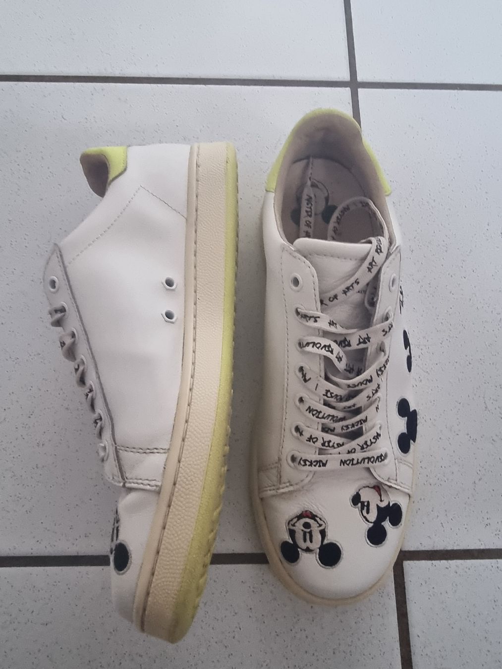 Scarpe da donna: Sneaker aus Leder Grösse 39 – Usato da Sachseln venduto da Ohlala-Shop 3