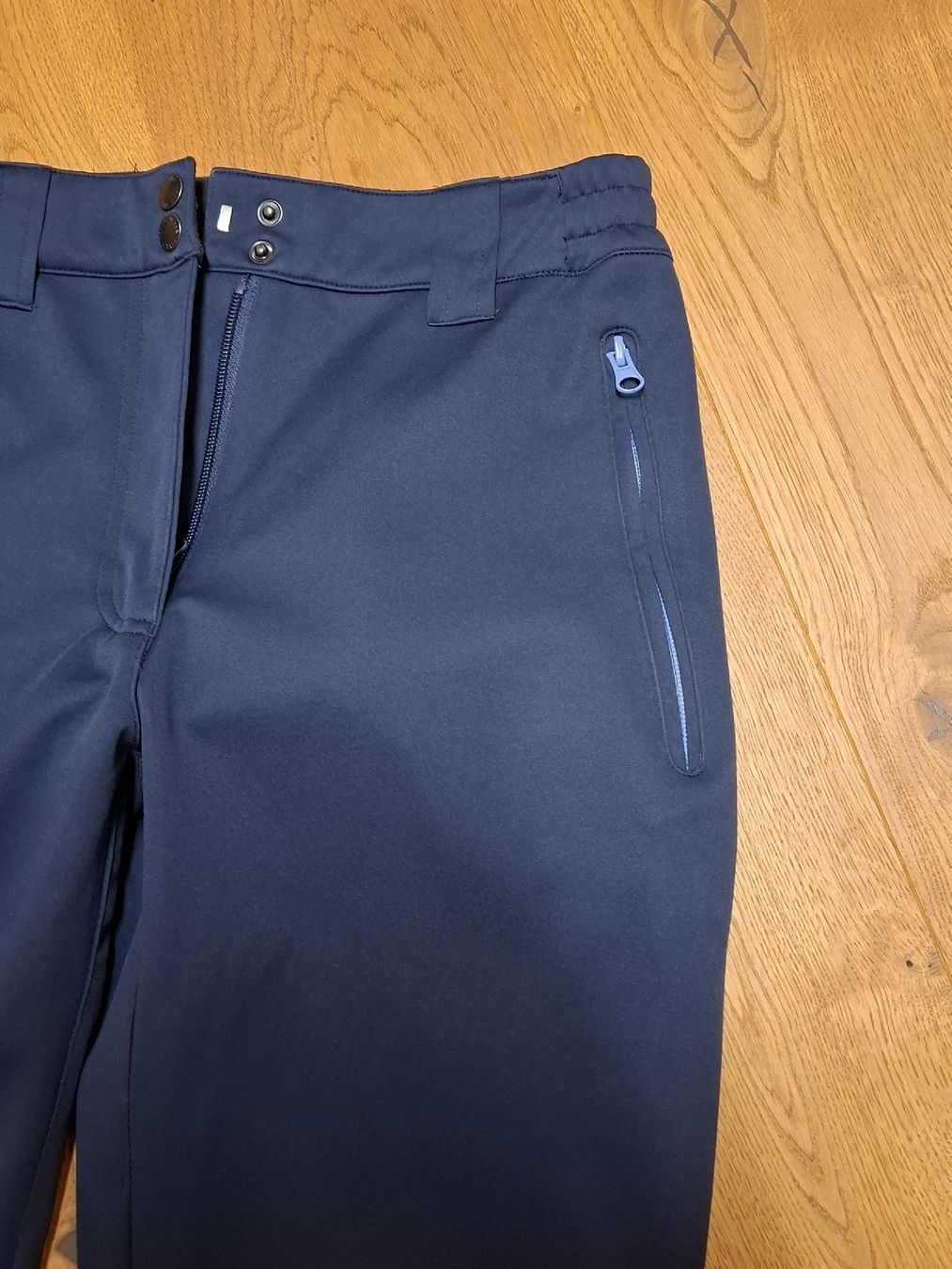 Pantaloni: Hose Soft Shell Gr 36 – Usato da Arnegg venduto da Seesicht64 1