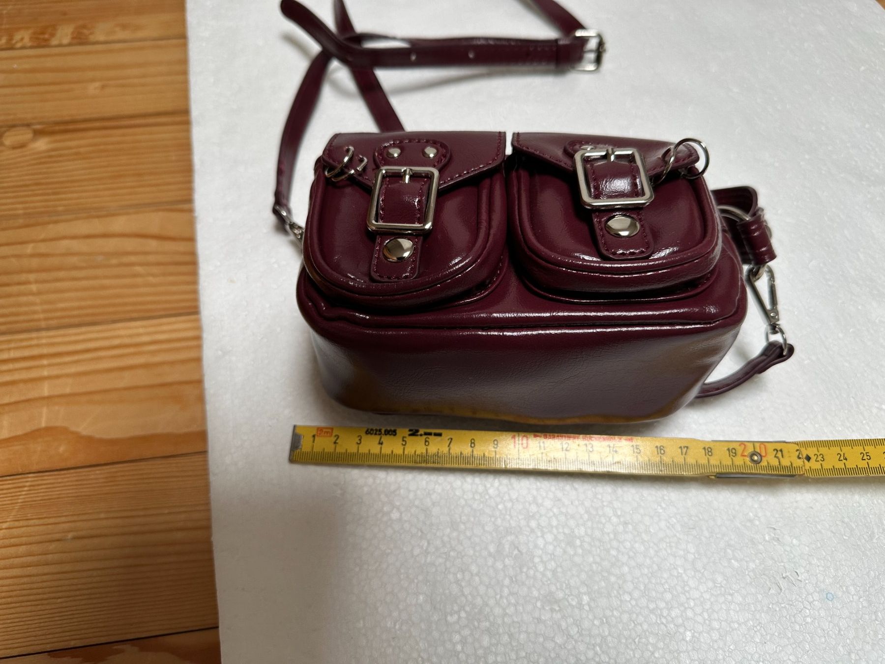Borse da donna: Täschchen Tasche bordeaux neu! – Nuovo e nell'imballaggio originale da Gümmenen venduto da FelizitasHermann 6