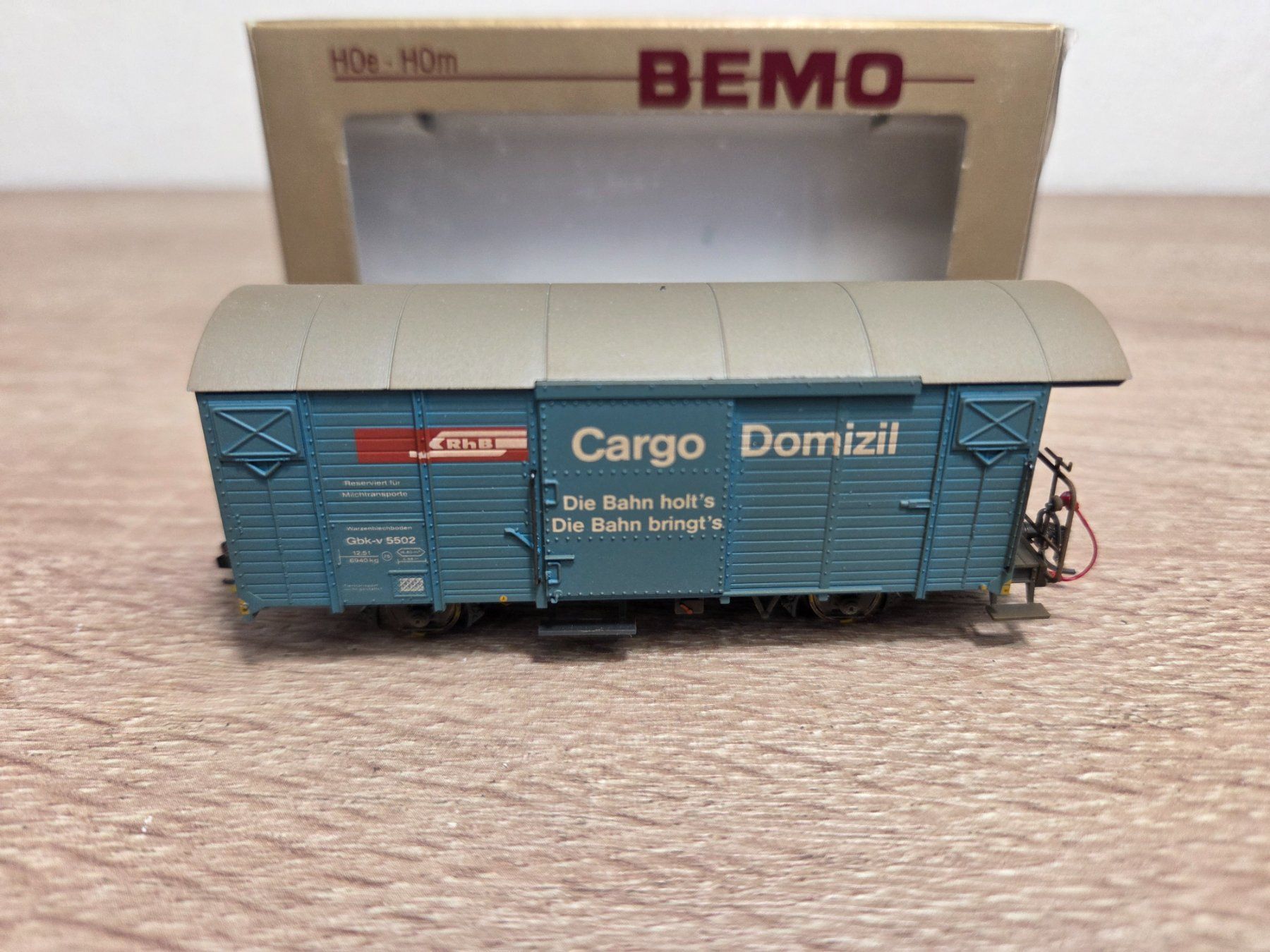 Bemo Modelleisenbahnen: Bemo 7482.100 Güterwagen Cargo RhB H0m – Gebraucht aus St-Aubin-Sauges von Lo_Go 1