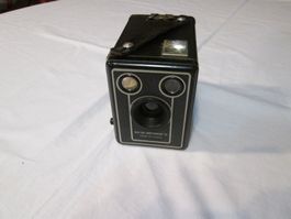 Appareil photo vintage Brownie D, Kodak, 1950s. (463)