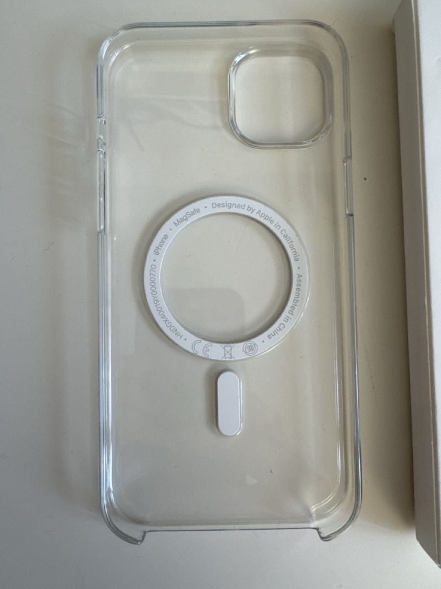 Apple Coques & Protection écran: Iphone 15 plus Original Apple Magsafe Case Neu – Neuf avec emballage d'origine à Zürich par 44sensation44 2