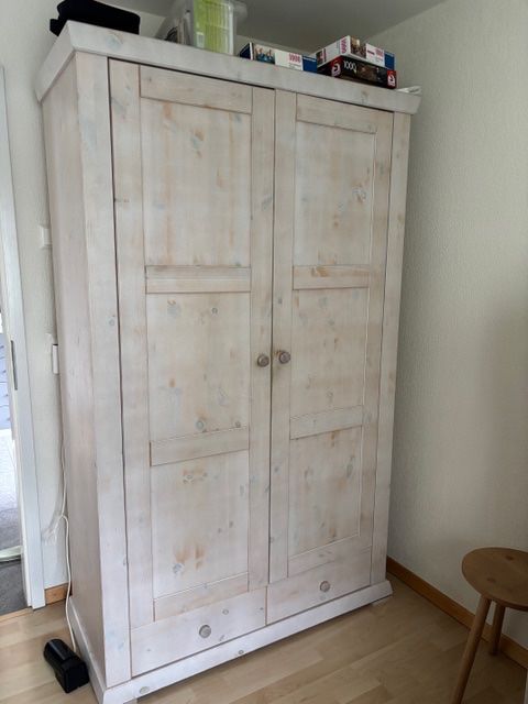 Kiefernschrank Weiss Streichen