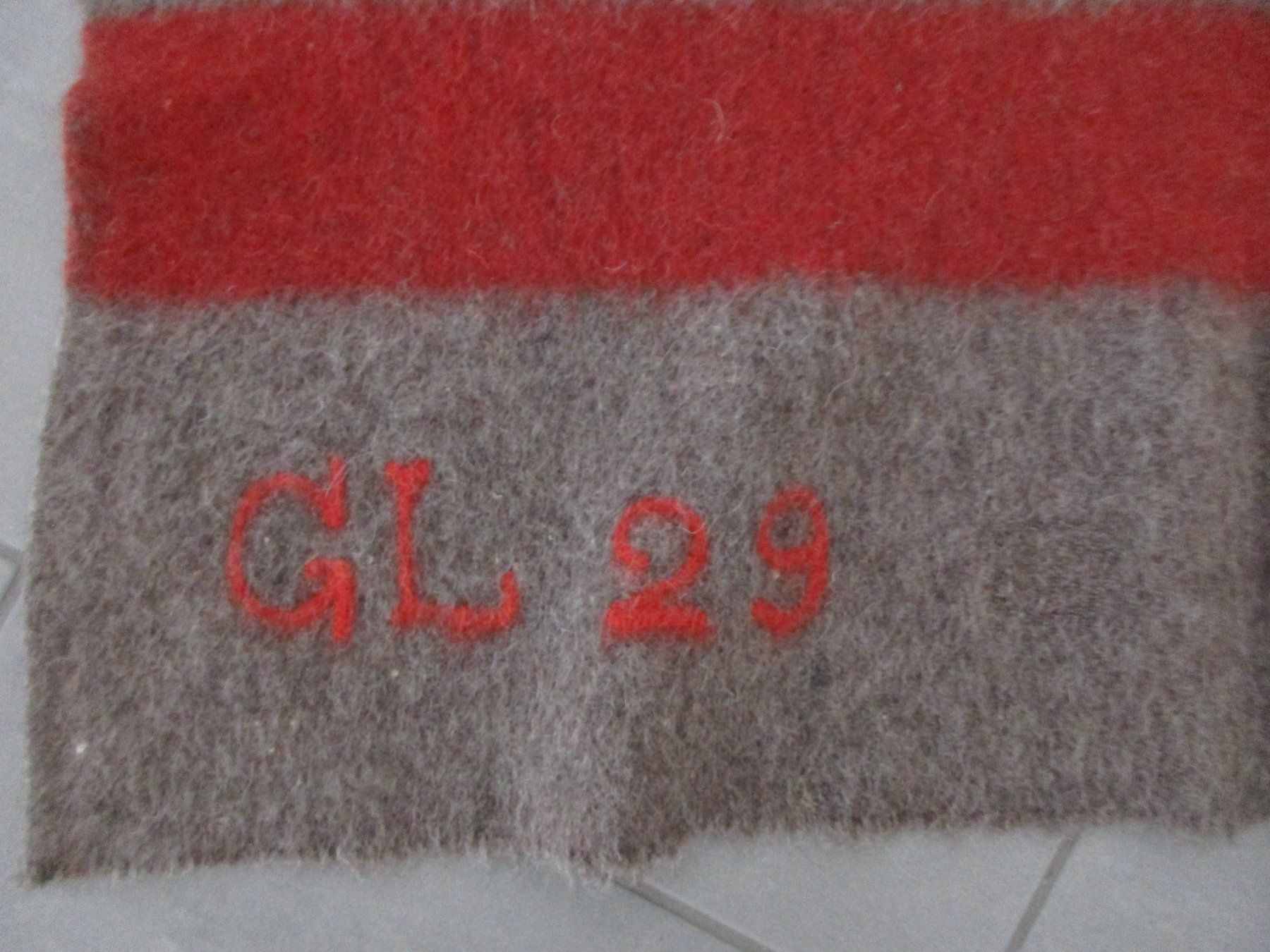 Schweizer Armee Decken: Original Schweizer Armeewolldecke – Gebraucht aus Mels von wis_5hjy 1