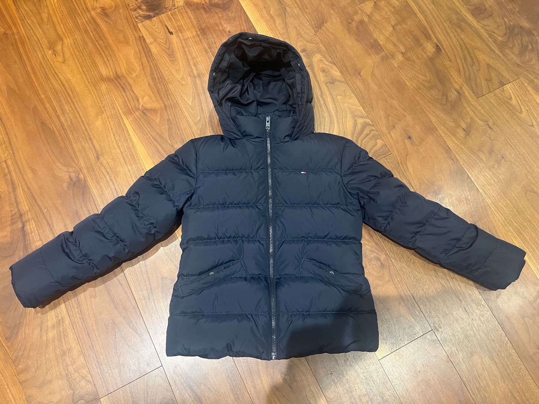 Tommy Hilfiger Jacken & Mäntel: Tommy Hilfiger Jacke Mädchen 140 – Gebraucht aus Wigoltingen von Pigi84