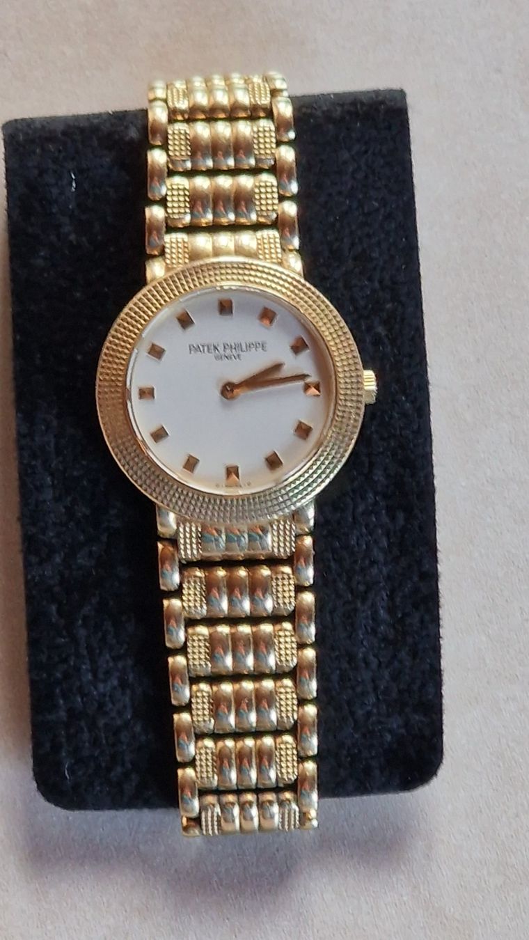 Patek Philippe Uhren: Patek-Philippe Calatrava-Lady – Gebraucht aus Commugny von stschirru