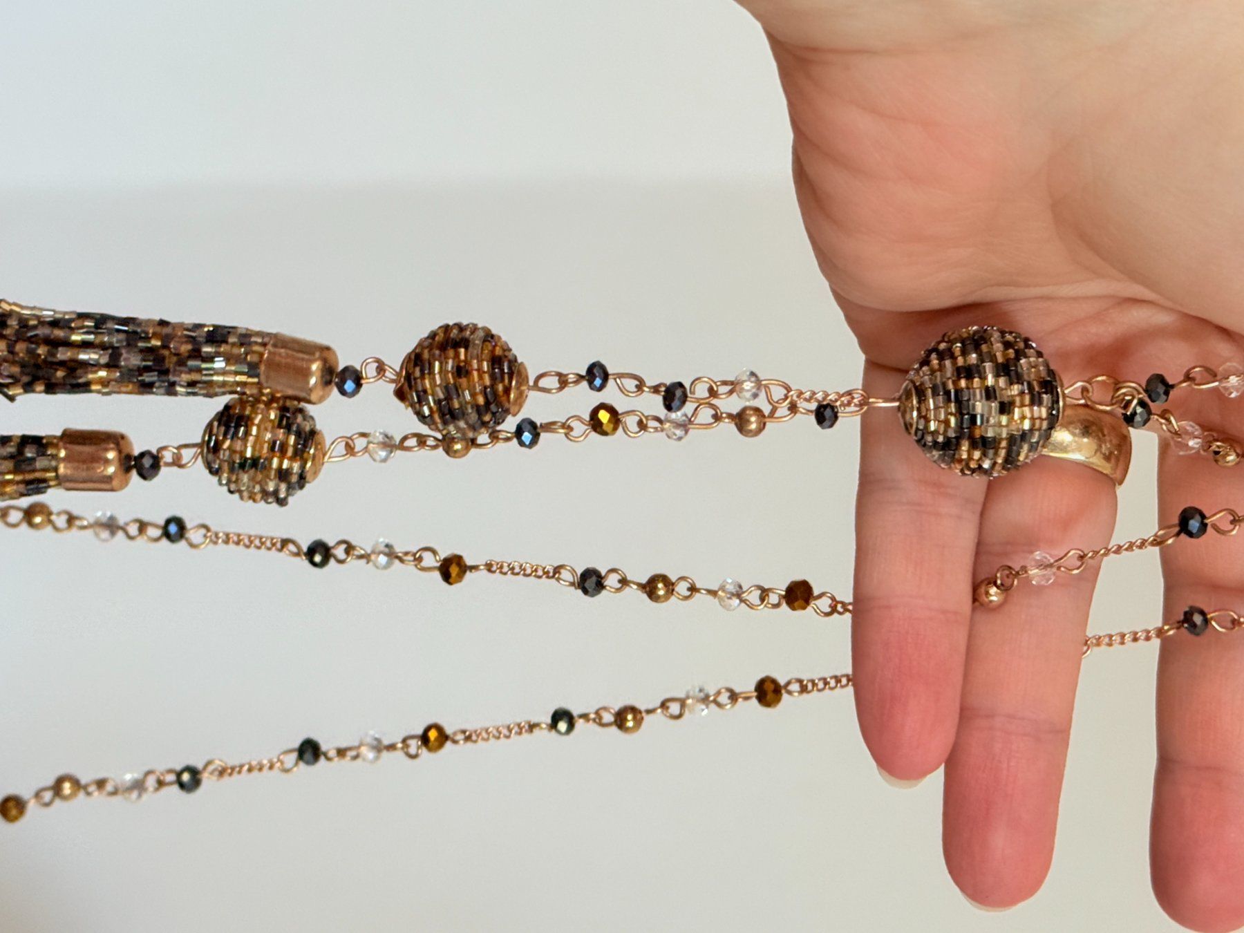 Catenine: Lovisa Collier fantaisie perles et pompon neuf – Nuovo e nell'imballaggio originale da Genève venduto da AGBERG 3