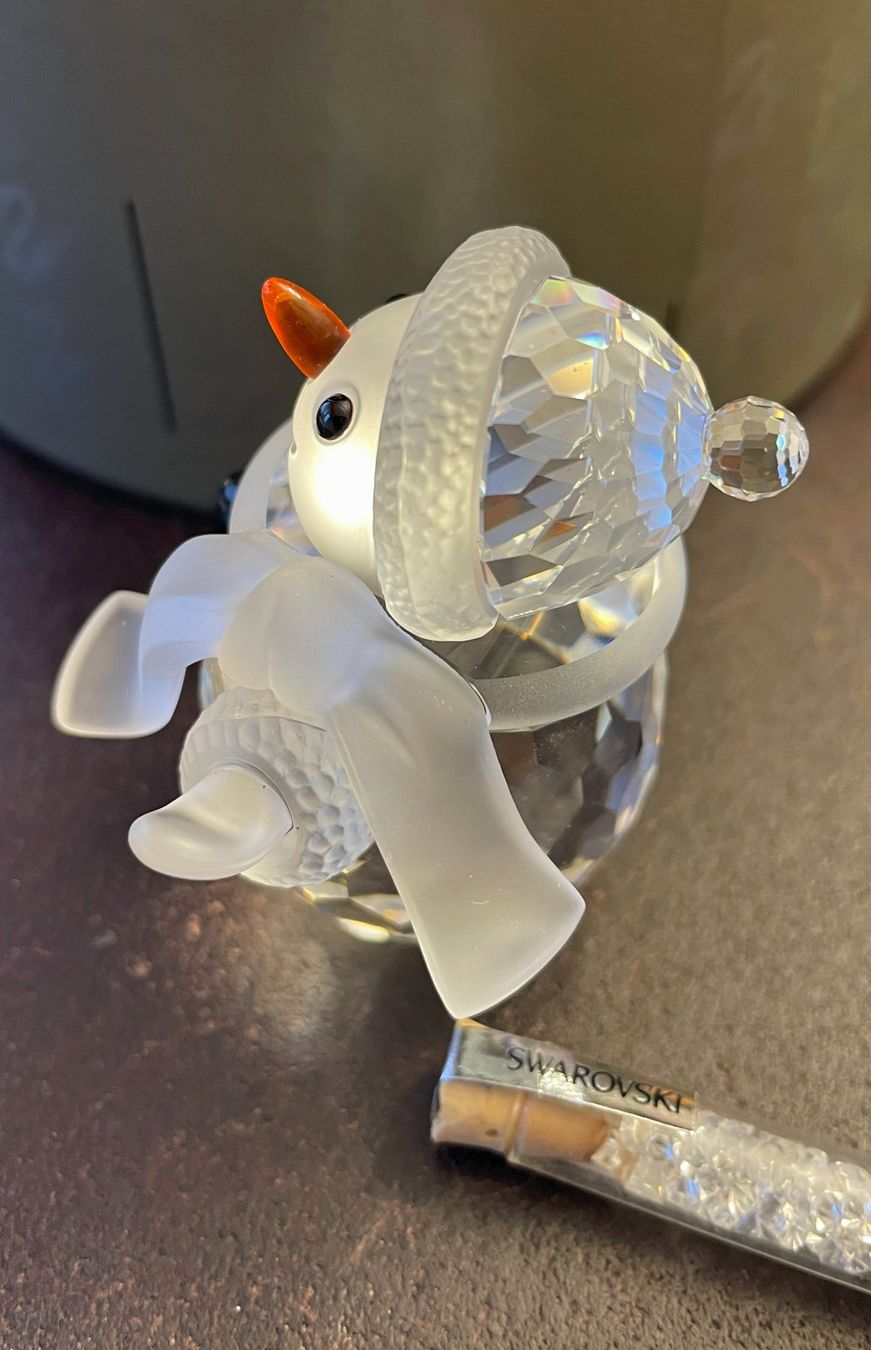 Swarovski Statuette: Swarovski Schneemann 6 cm mit Glitter – Nuovo e nell'imballaggio originale da Chur venduto da elifornico 3