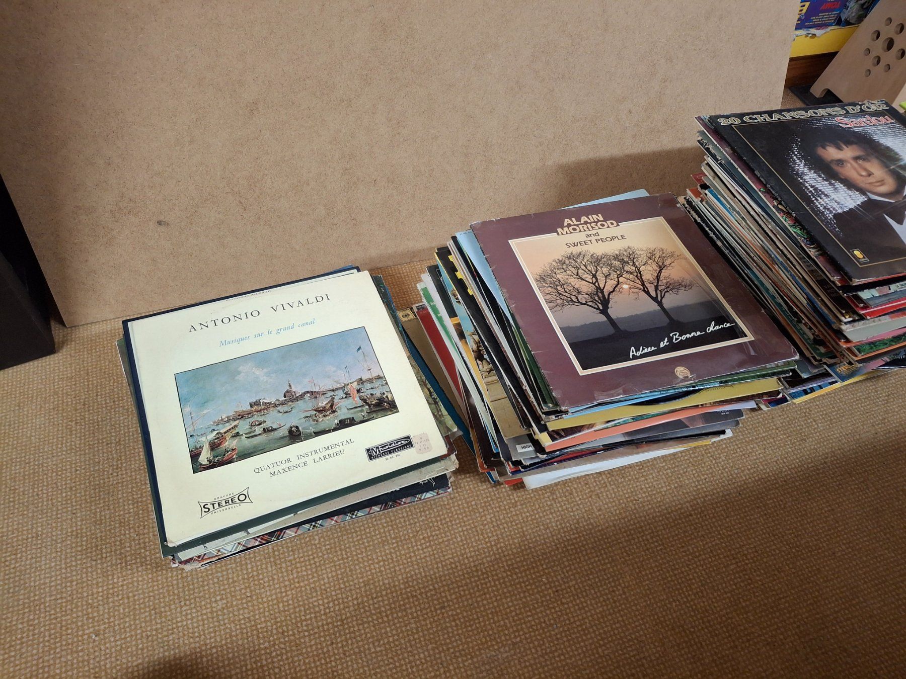 Dischi in vinile: lot de 271 vinyles - différents genres – Usato da Chéserex venduto da leh_gyk6 3