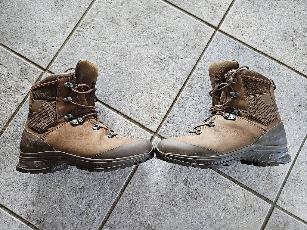Schweizer Armee Scarpe da uomo: Militärstiefel Wanderschuhe – Usato da Sisikon venduto da bryke 1