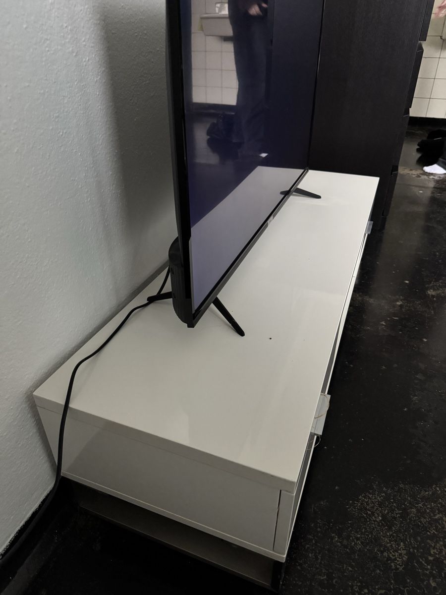 Mobili TV: Fernseher Kommode – Usato da Buckten venduto da str_5dlp 2