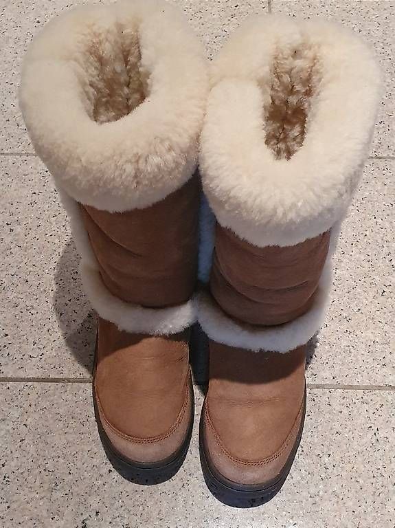 Ugg Damenschuhe: UGG Warme Stiefel, Grösse: 38 – Gebraucht aus Unterentfelden von LookoutMt 4