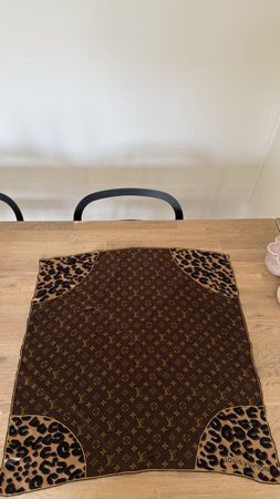 Louis Vuitton Tuch
