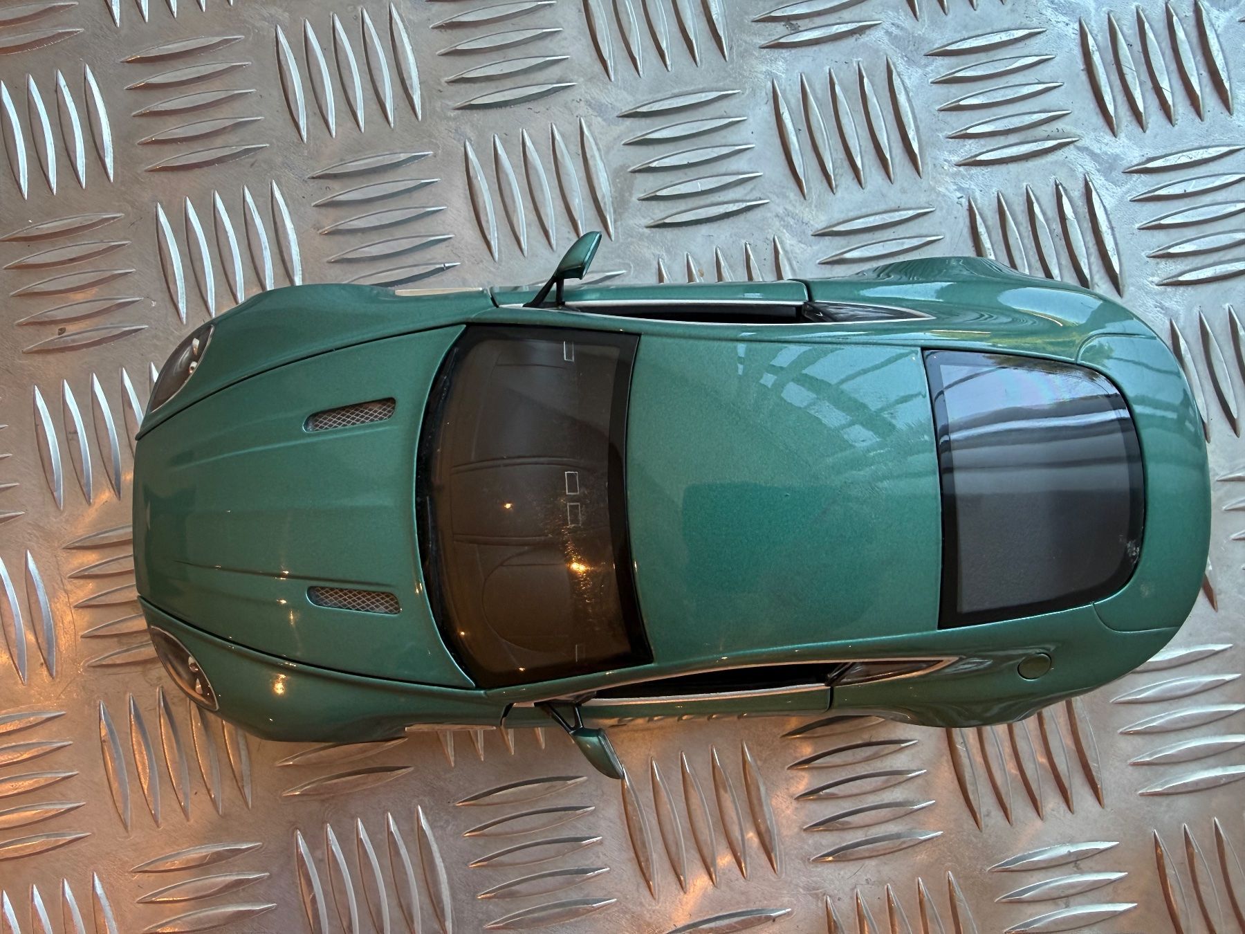 Aston Martin Modellini d'auto: Aston Martin V8 Vantage – Usato da Kilchberg ZH venduto da diamms 1