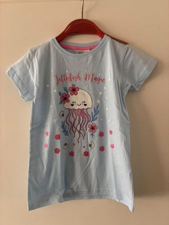 Schönes Tshirt Gr. 116, Neu