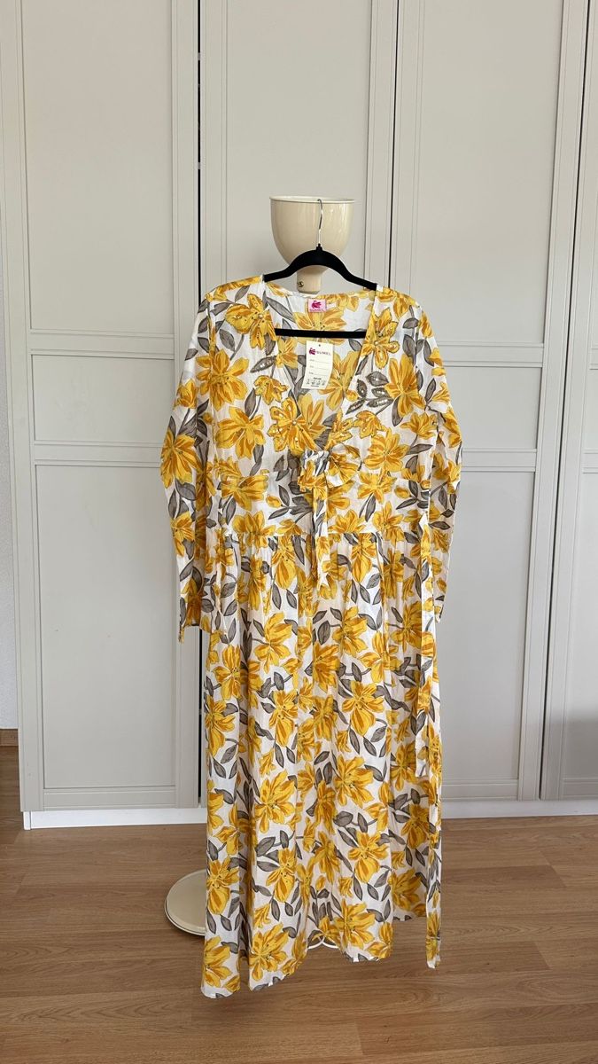 Kleider: Kleid – Neu und originalverpackt aus Olten von Saayis 4