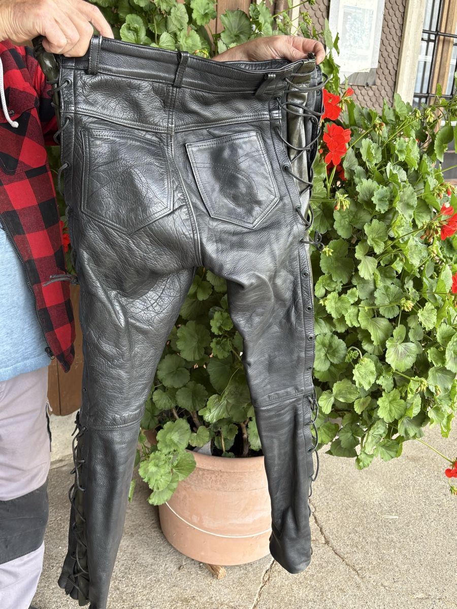 Pantaloni: Motorrad Leder Hose  – Usato da Kottwil venduto da Stefan666666