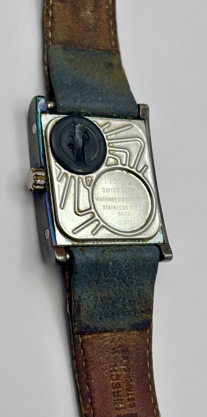 Tissot Uhren: NEO-VINTAGE-KLASSIKER TISSOT TWO TIMER – Defekt aus Rorschach von ZeitWerk.10 9