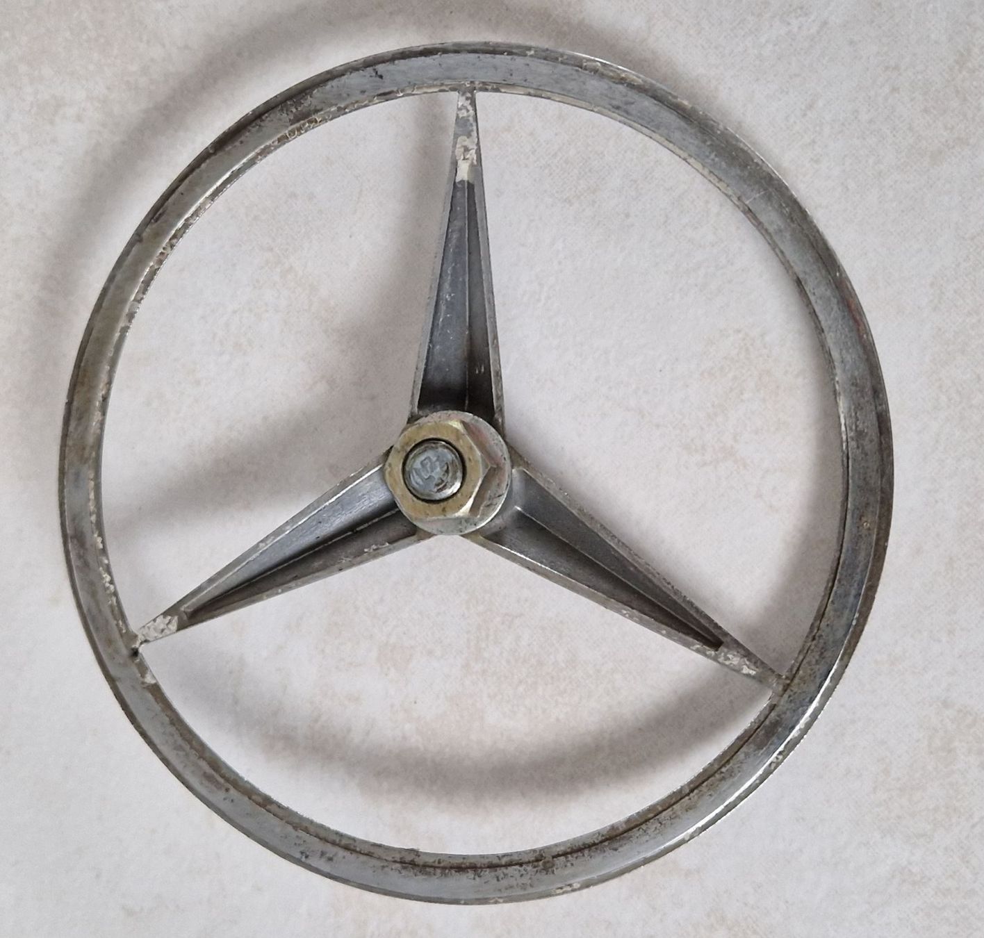 Mercedes-Benz Placchette & Badge: ***** Insigne Mercedes Benz Oldtimer – Usato da Villaz-St-Pierre venduto da Ubid 1